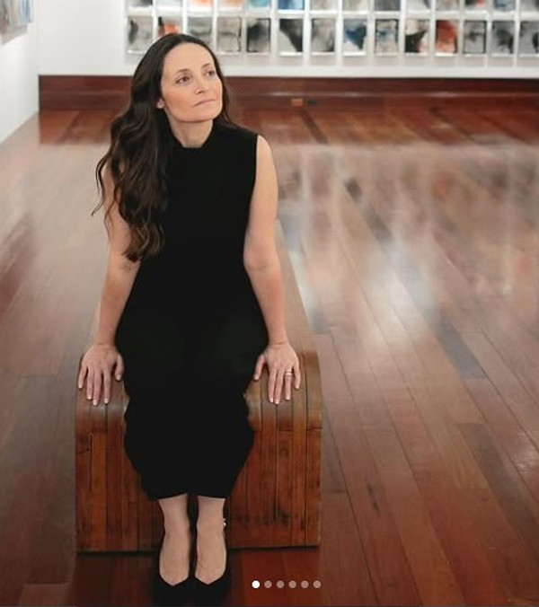 Lu Gaudenzi, artista representada pela Babilônica